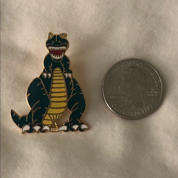 T-Rex Hot Air Balloon Pin - Picture 3 of 3